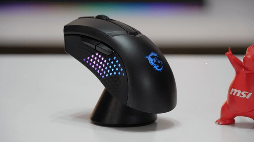 Milisaniyelerin önemli olduğu rekabetçi oyun dünyasında size Hile gibi özellikler sunan MSI CLUTCH GM51 Lightweight Oyuncu Faresini detaylıca anlatıyorum. Nvidia Reflex teknolojisi ve 8000Hz raporlama ile birleşen Clutch GM51 oyuncu faresi ile sizden kimse kaçamayacak :)