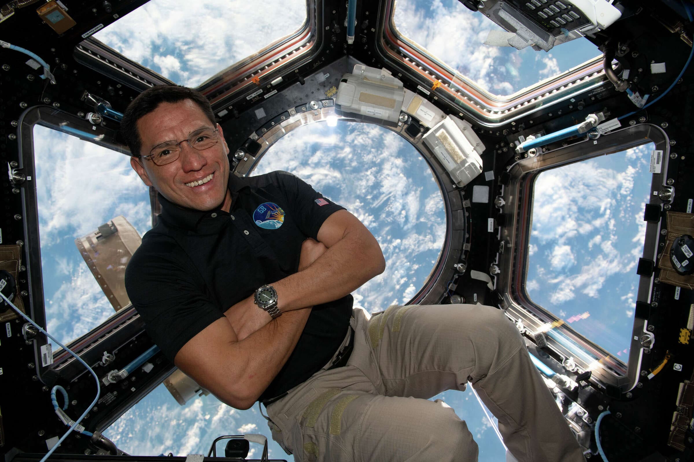 rekor-kiran-astronot-Frank-Rubio.jpg